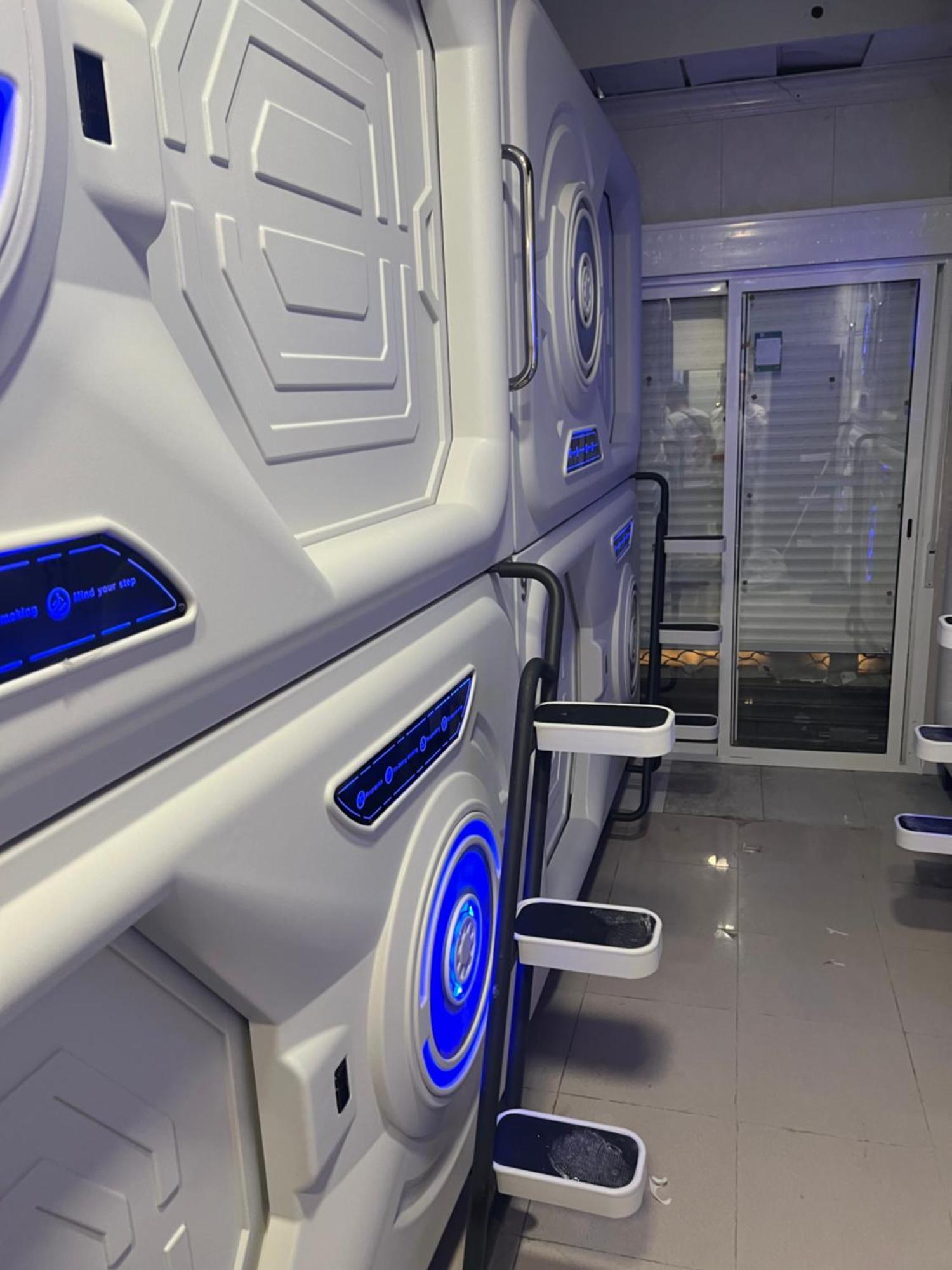 Air Hostel Capsules Airport Gava Exterior photo